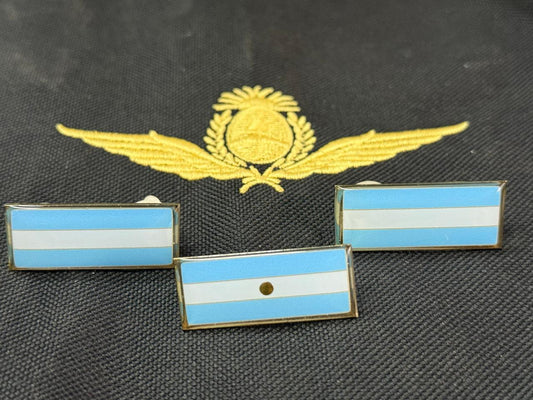 PINS Y DISTINCIONES ABANDERADO Y ESCOLTAS – LICEO AERONÁUTICO MILITAR